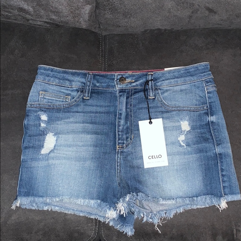 COPY - Cello jean shorts, size L.